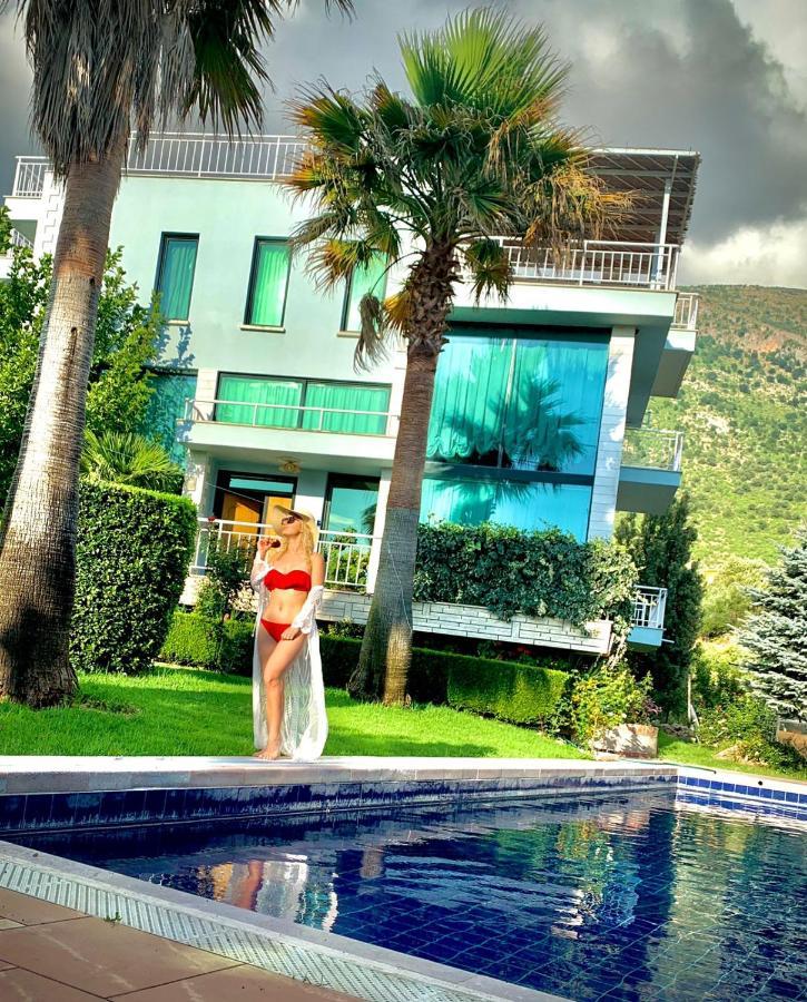 Family Beach Swimming Pool Villa Luanit Trajas Eksteriør billede
